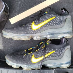 Nike Black and Yellow Sneakers